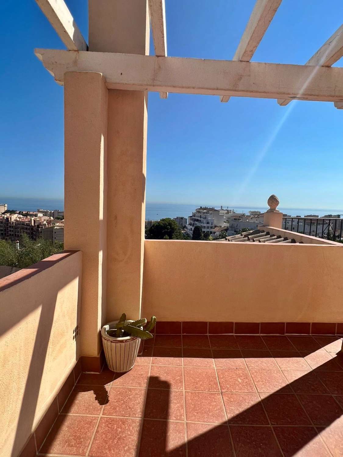 Spacious corner townhouse with a large sunny terrace with stunning sea views