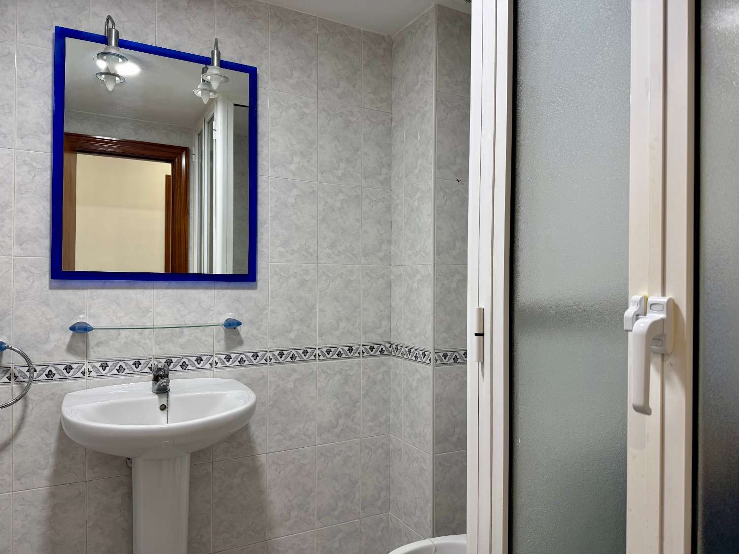 Piso de 3 dormitorios en Los Pacos, con garaje y piscina