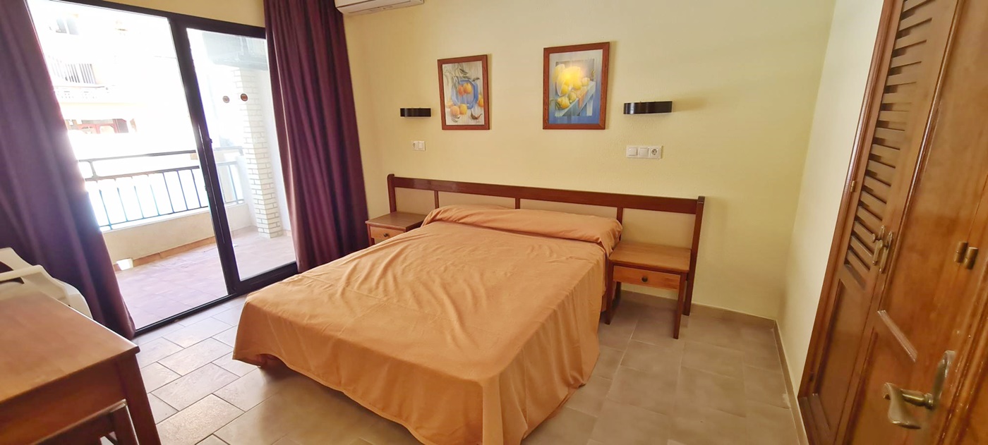 Apartamento en planta baja situado en 1ª linea de playa