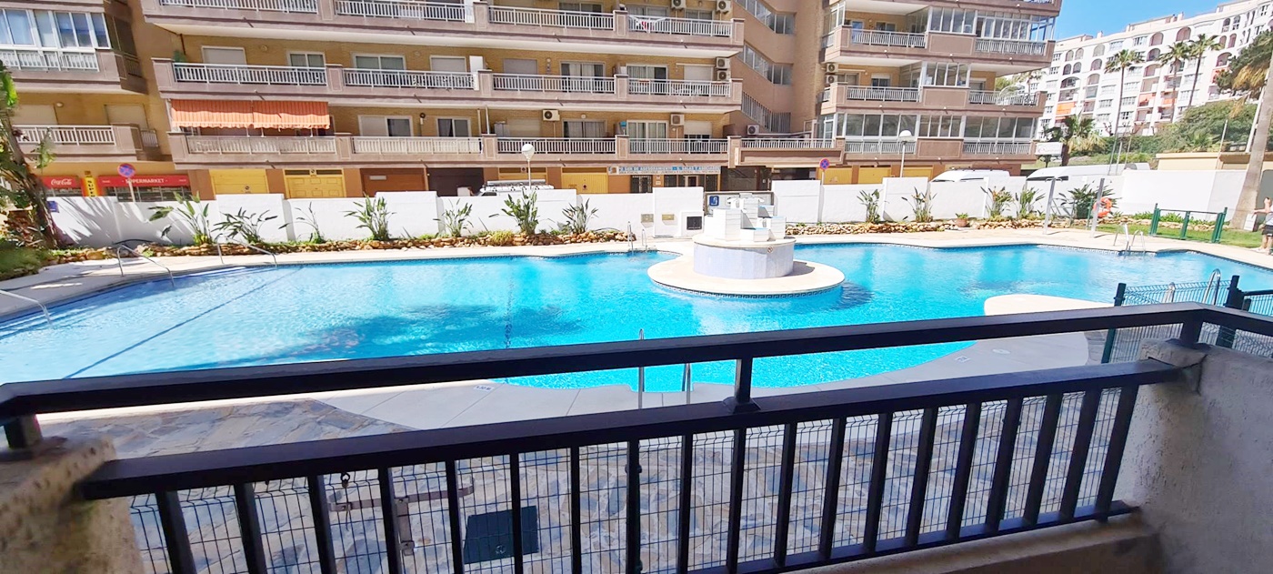 Apartamento en planta baja situado en 1ª linea de playa