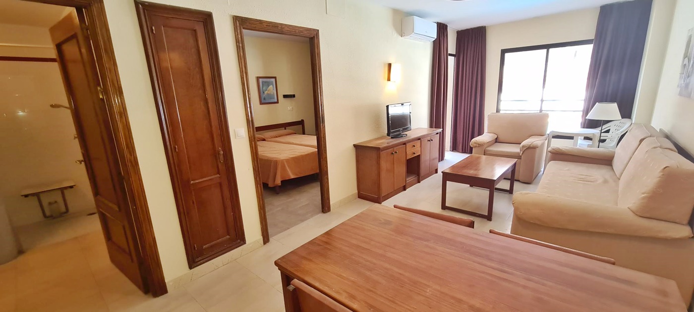 Apartamento en planta baja situado en 1ª linea de playa