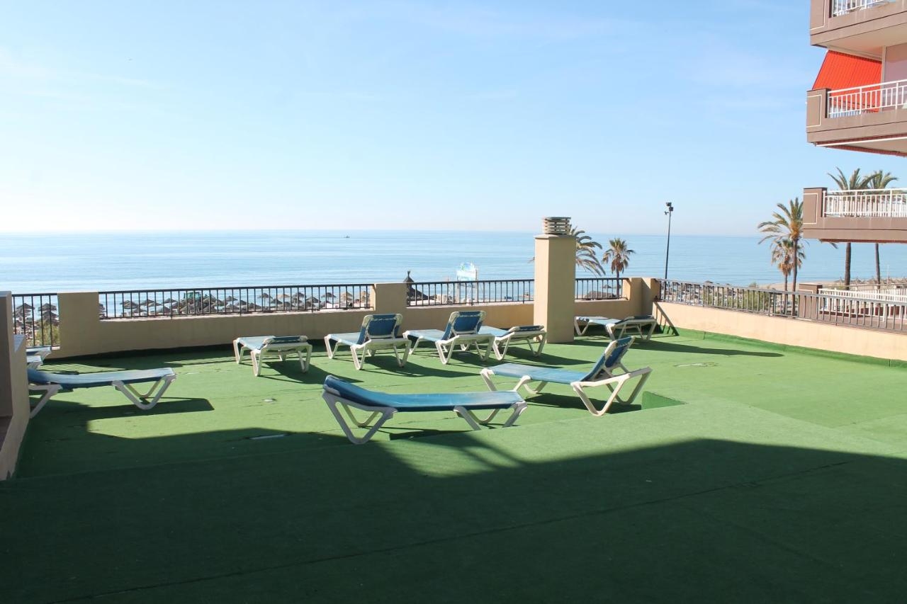 Apartamento en planta baja situado en 1ª linea de playa