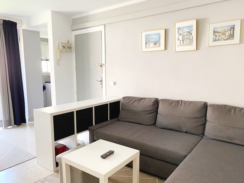 Coqueto Apartamento en tercera línea de playa