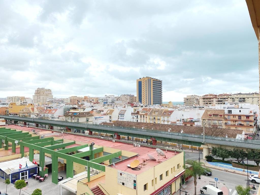 Amplio Apartamento de 2 dormitorios a solo 300 mts de la playa