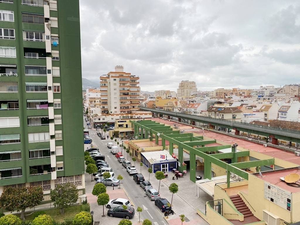 Amplio Apartamento de 2 dormitorios a solo 300 mts de la playa