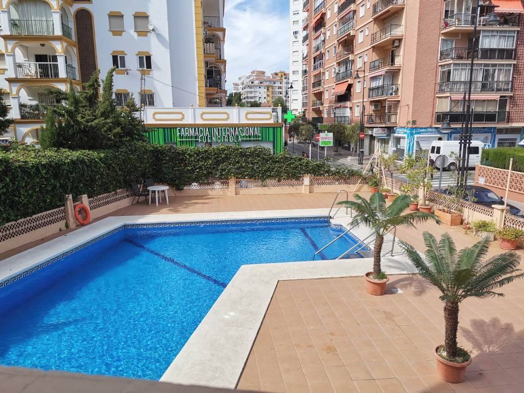 Amplio Apartamento de 2 dormitorios a solo 300 mts de la playa