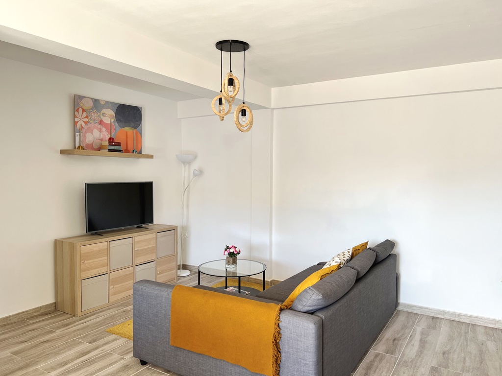 Apartamento totalmente reformado situado a tan solo 400 metros de la playa en Los Boliches