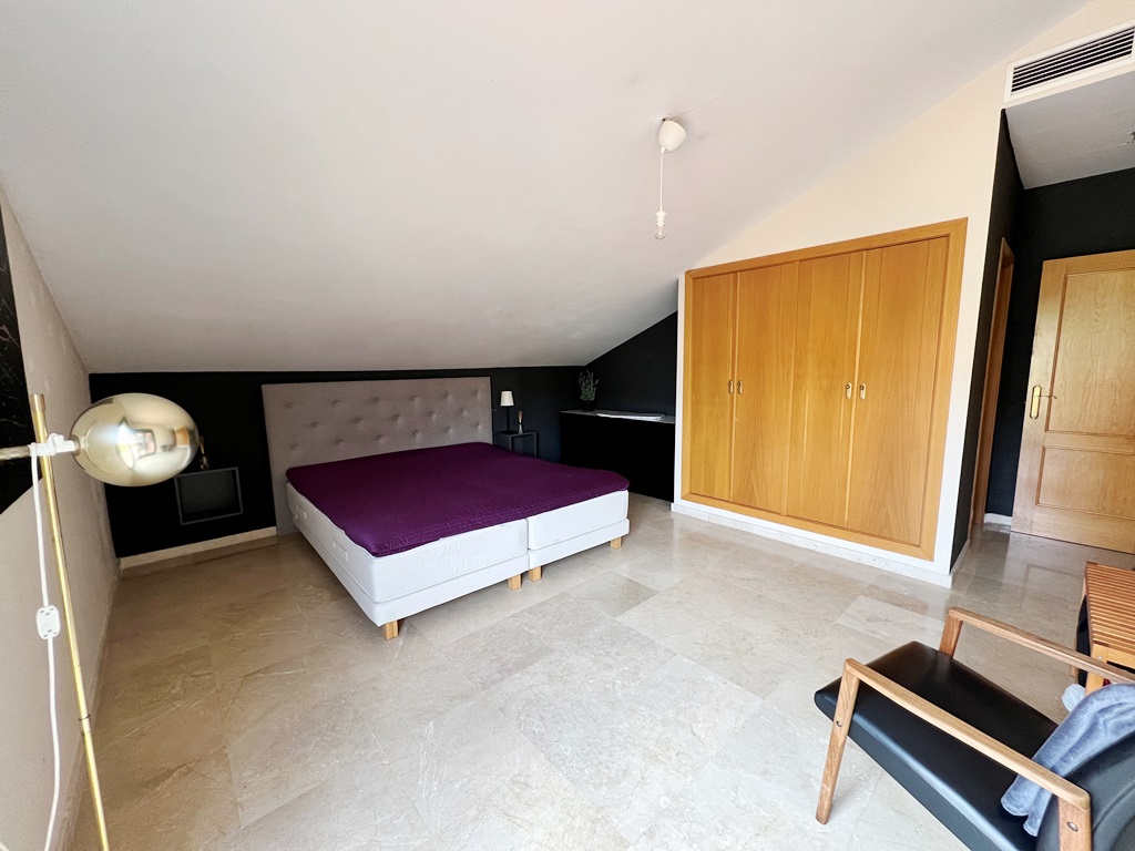 Amplio ático-duplex a solo 700 metros de la playa en Torreblanca