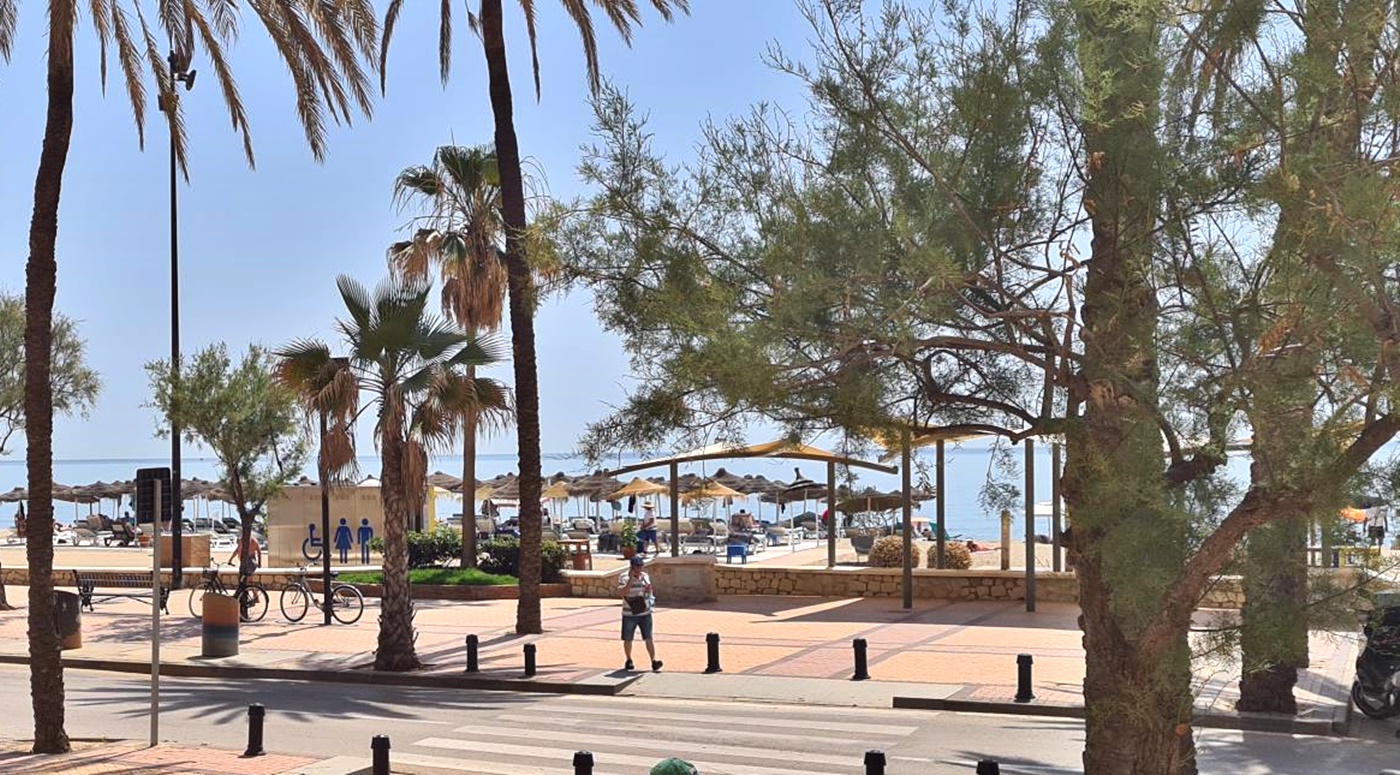 Apartamento de 2 dormitorios en la playa de Los Boliches
