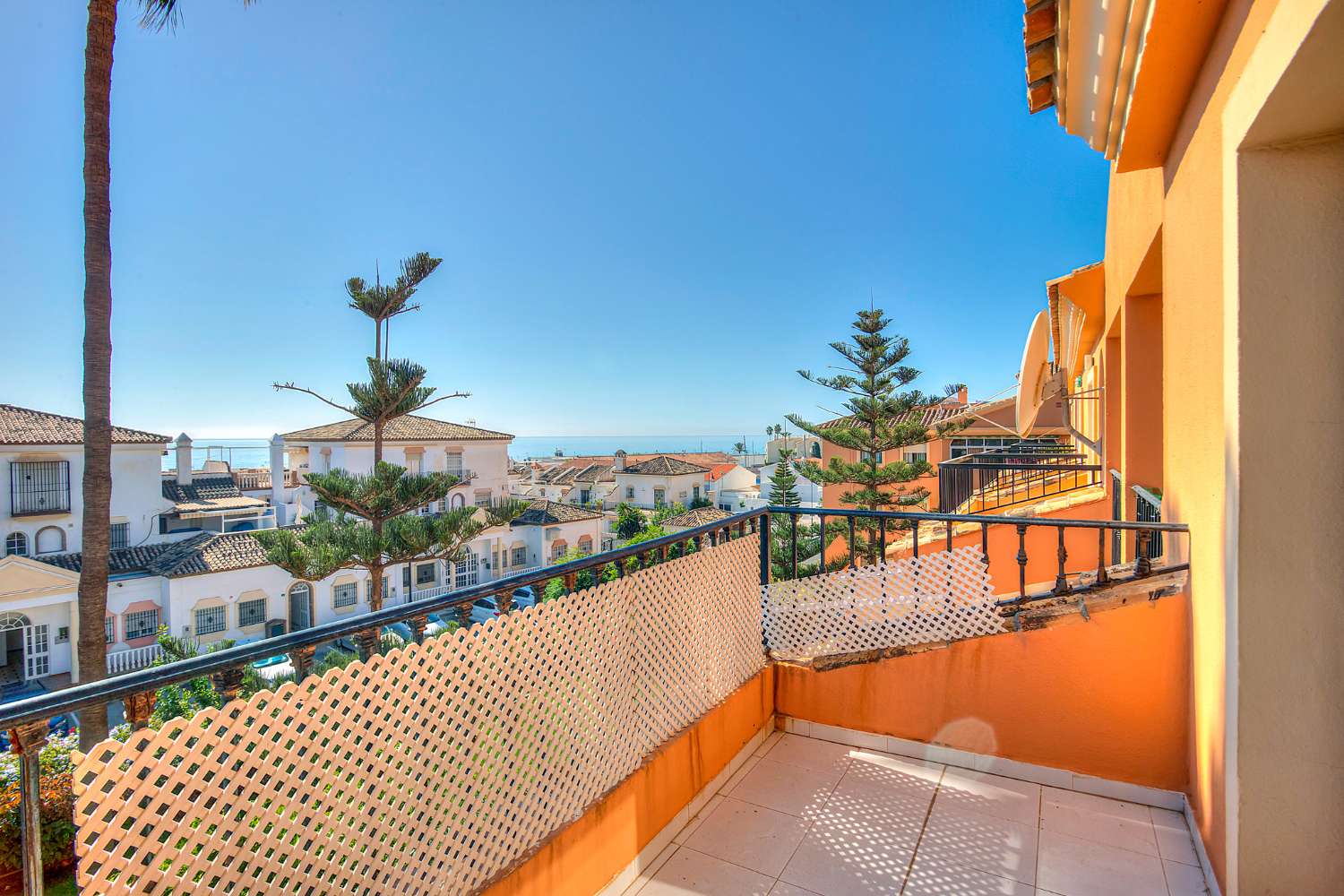 Duplex, 2 våningar till salu i La Cala de Mijas