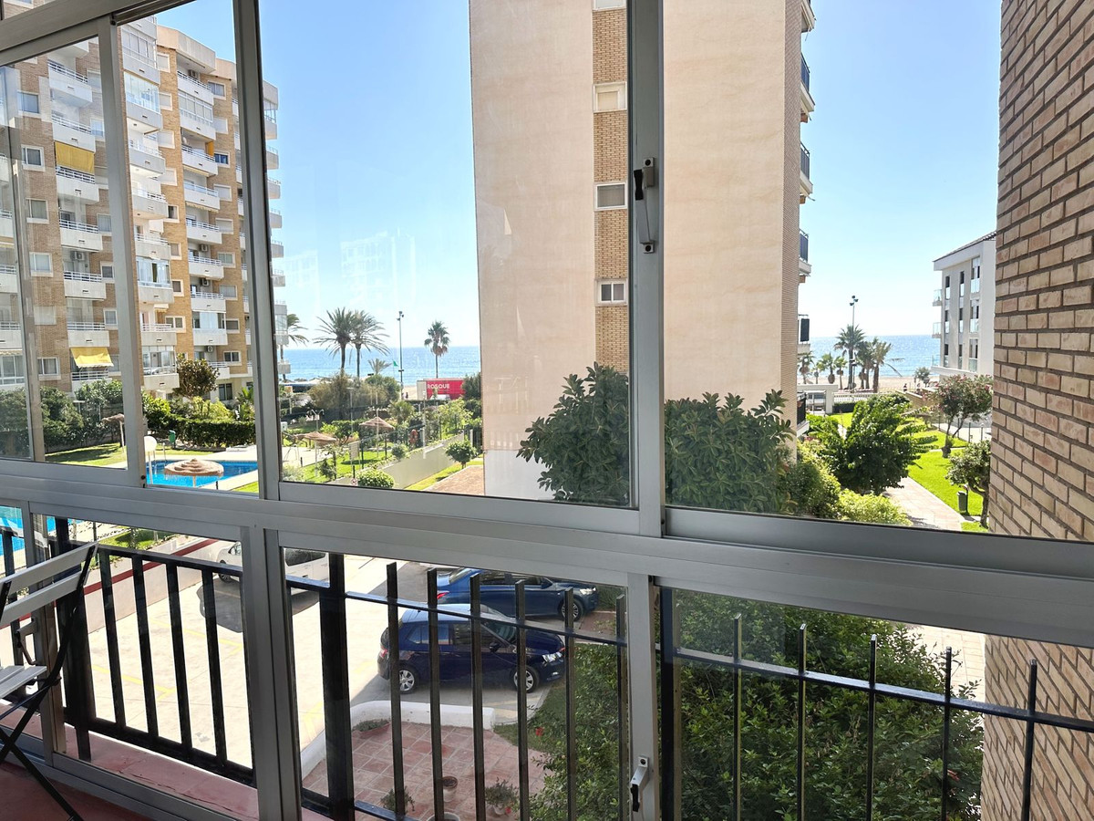 Precioso Apartamento en primera línea de playa en Los Boliches