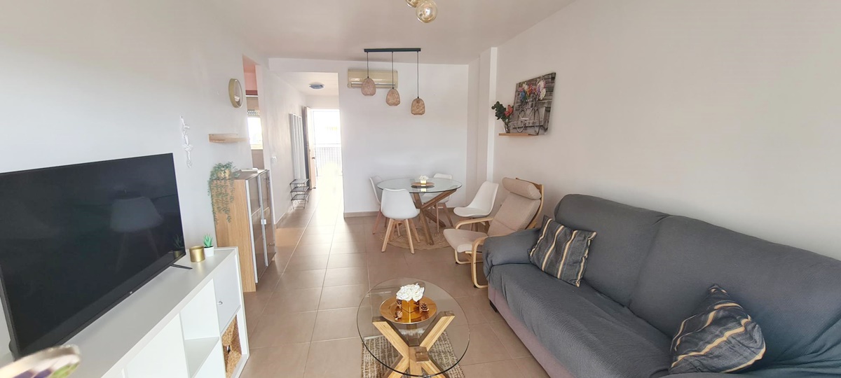 Precioso apartamento amueblado, situado en Los Boliches a solo 700 mts de la playa. Con Piscina, Garaje y trastero