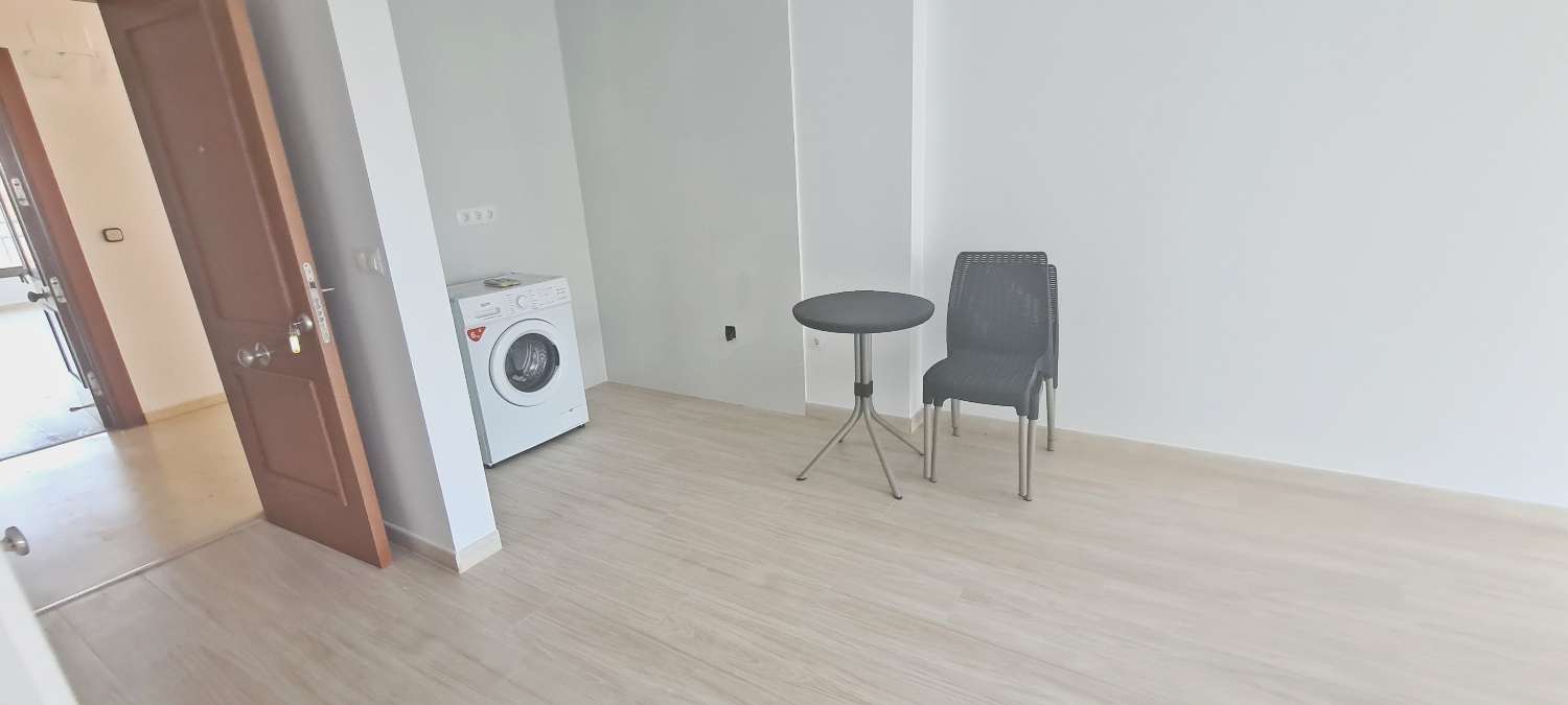 Apartment on the Paseo Marítimo de Los Boliches, with fabulous sea views, pool.