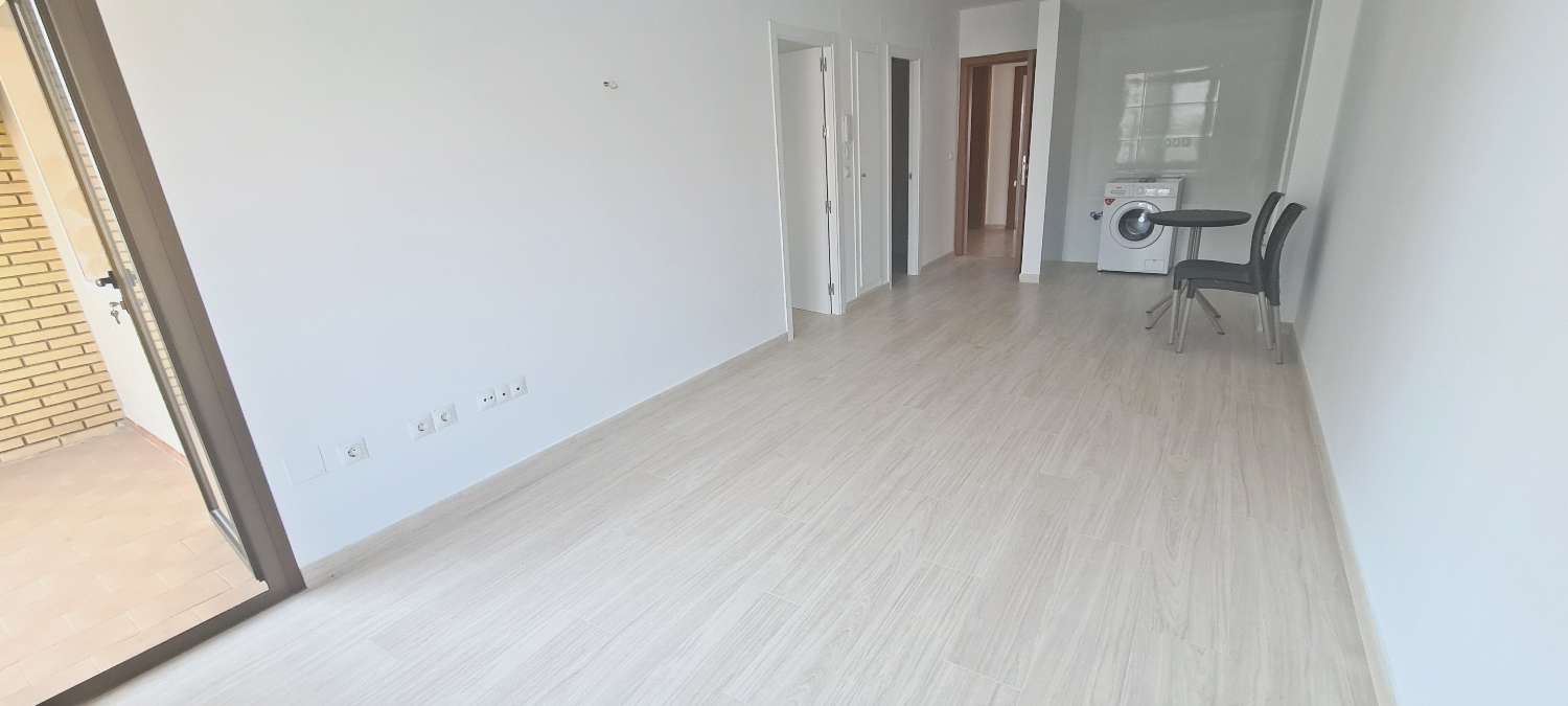 Apartment on the Paseo Marítimo de Los Boliches, with fabulous sea views, pool.