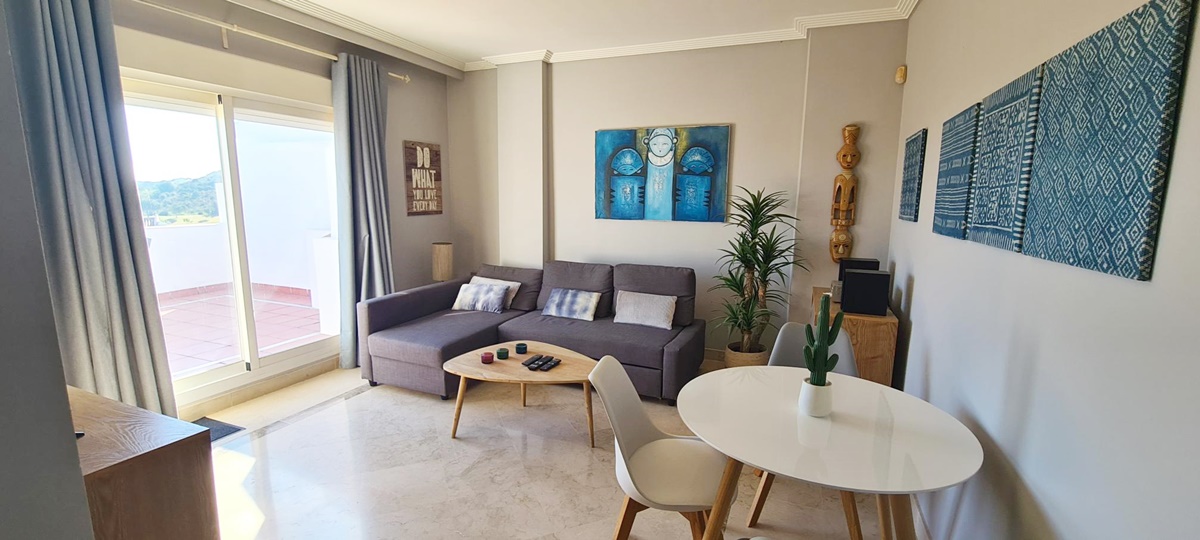 Charming penthouse for golf lovers