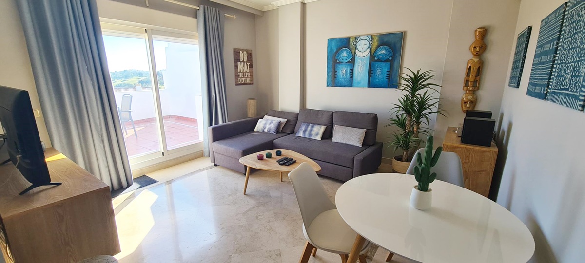Charming penthouse for golf lovers