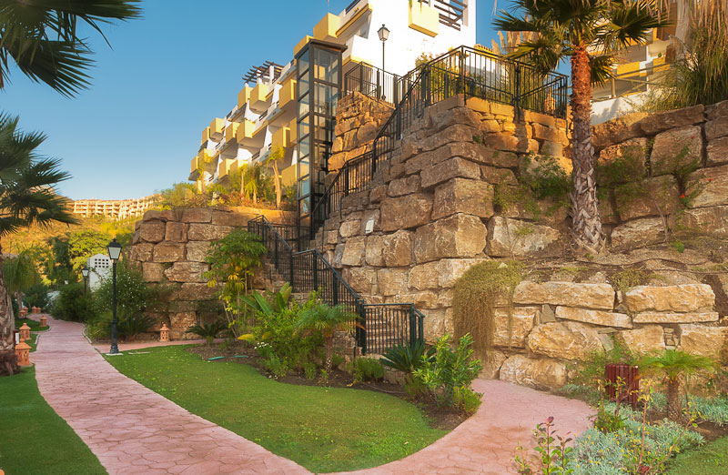 Charming penthouse for golf lovers