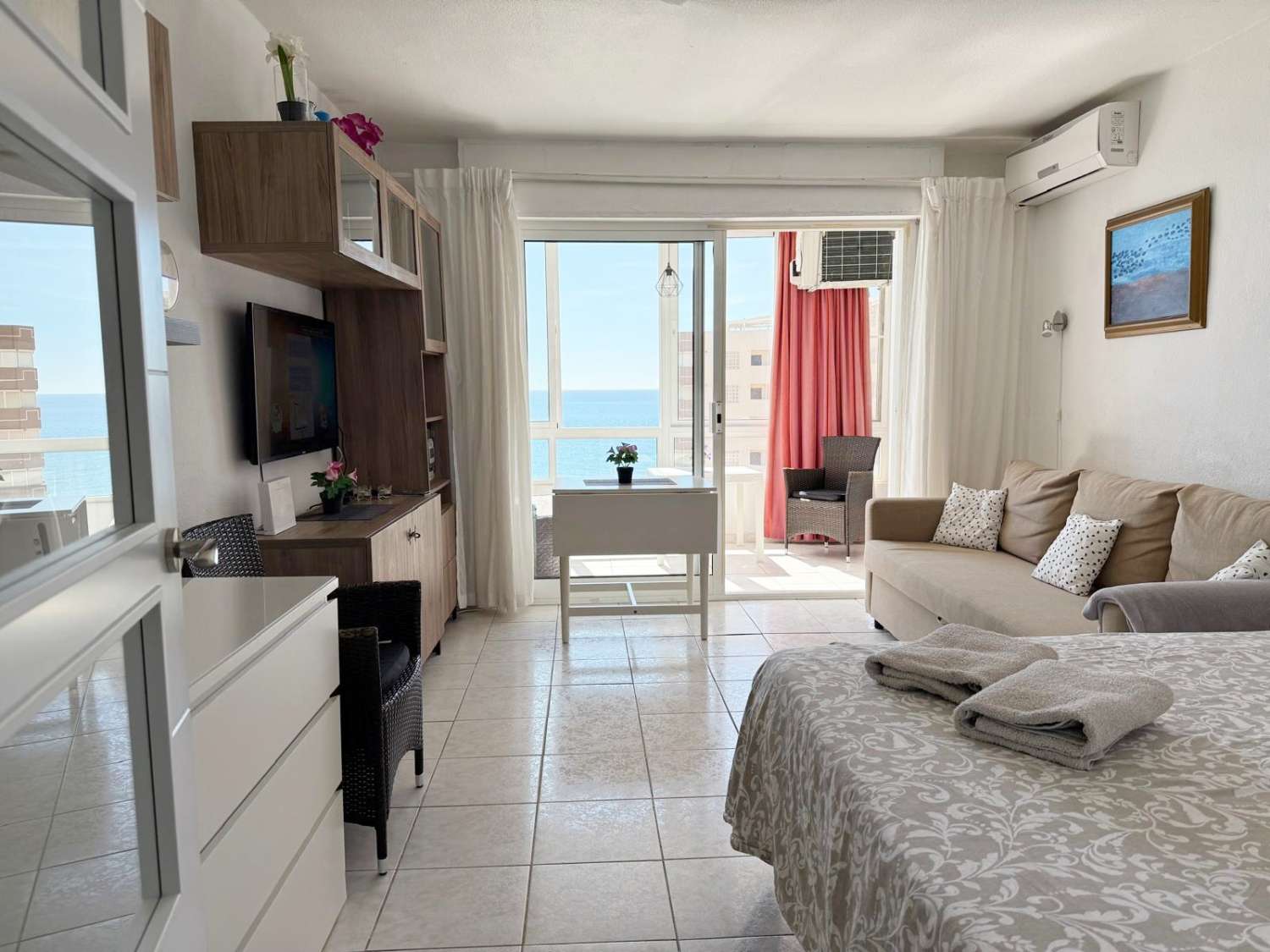 Studio with wondefull sea views in Los Boliches