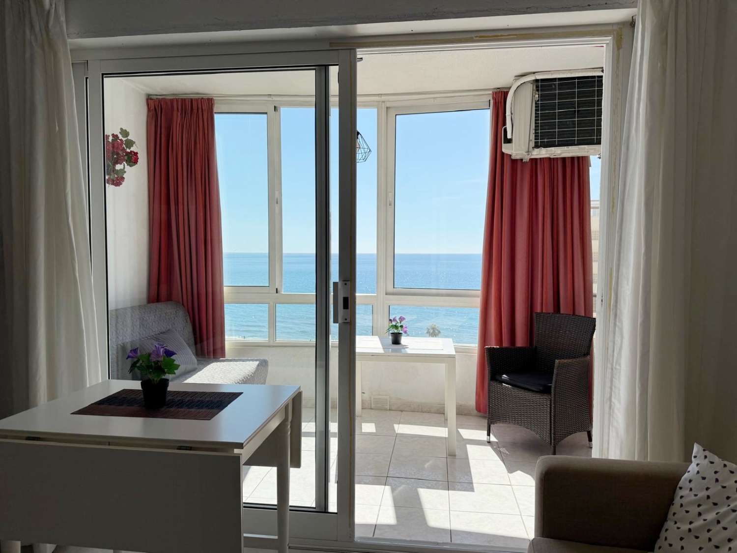 Studio with wondefull sea views in Los Boliches