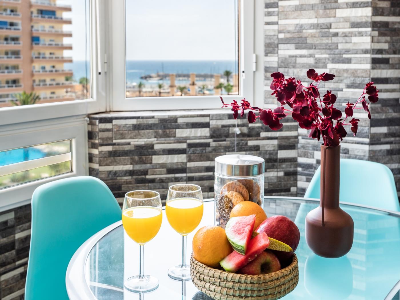 Charming Studio  located in  Las Palmeras complex, on the beachfront