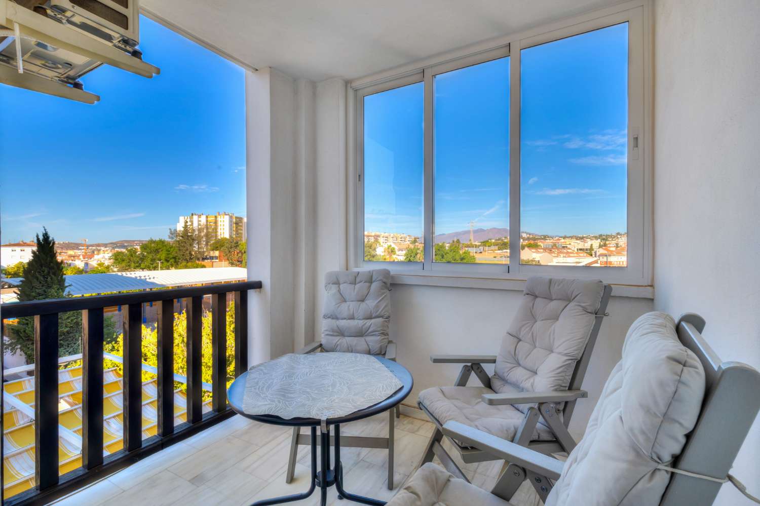 Luminous apartment in the center of Fuengirola