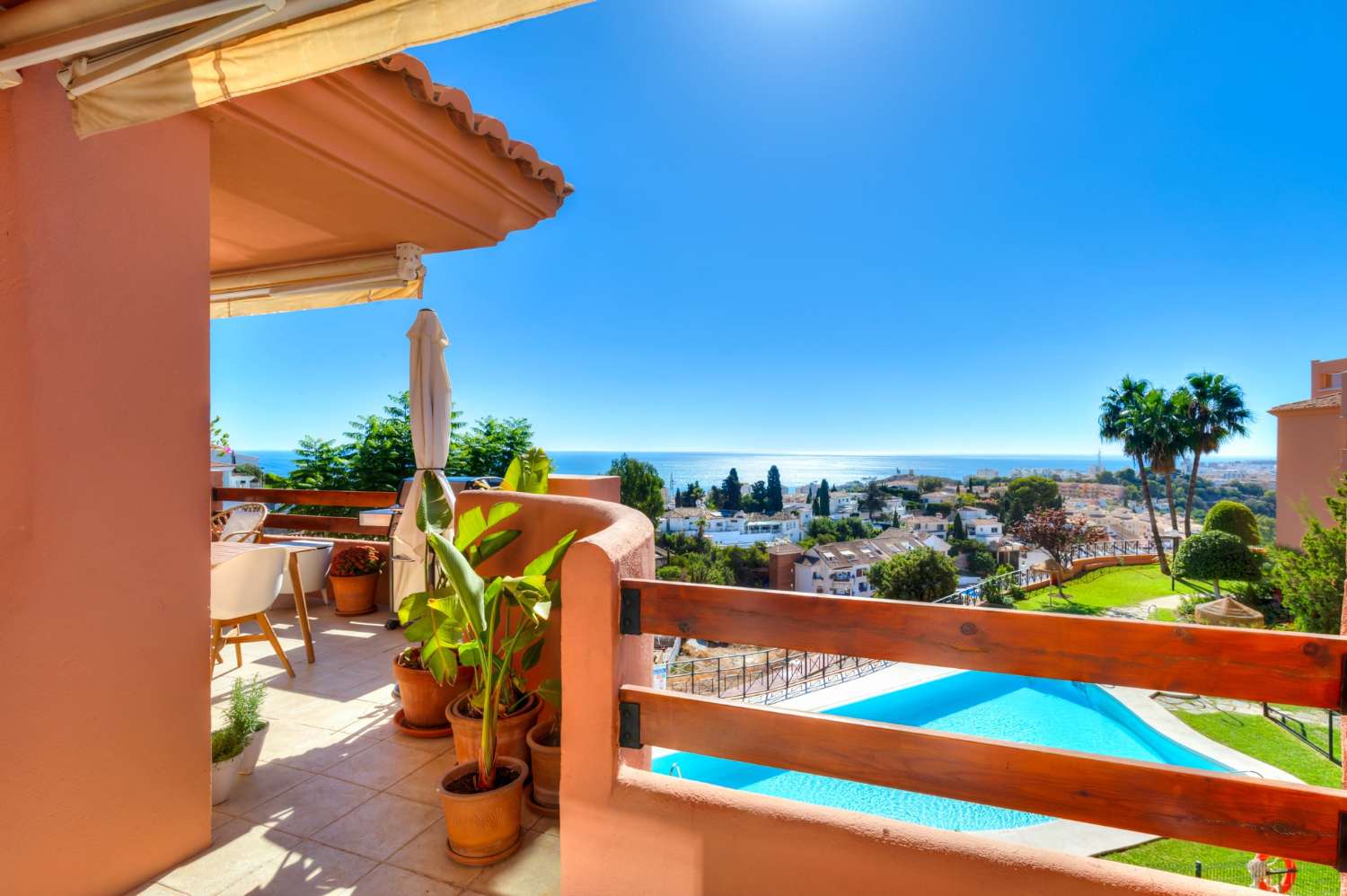 Bonito ático con fantásticas vistas al mar