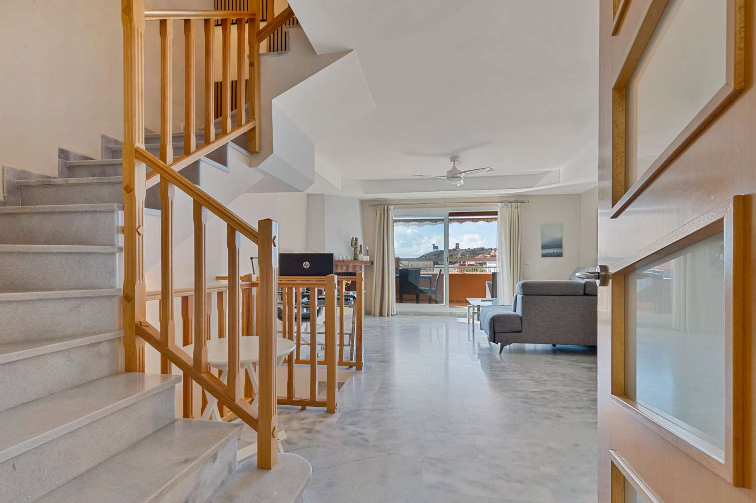 Twnohouse with sea views in the lower part of Torreblanca