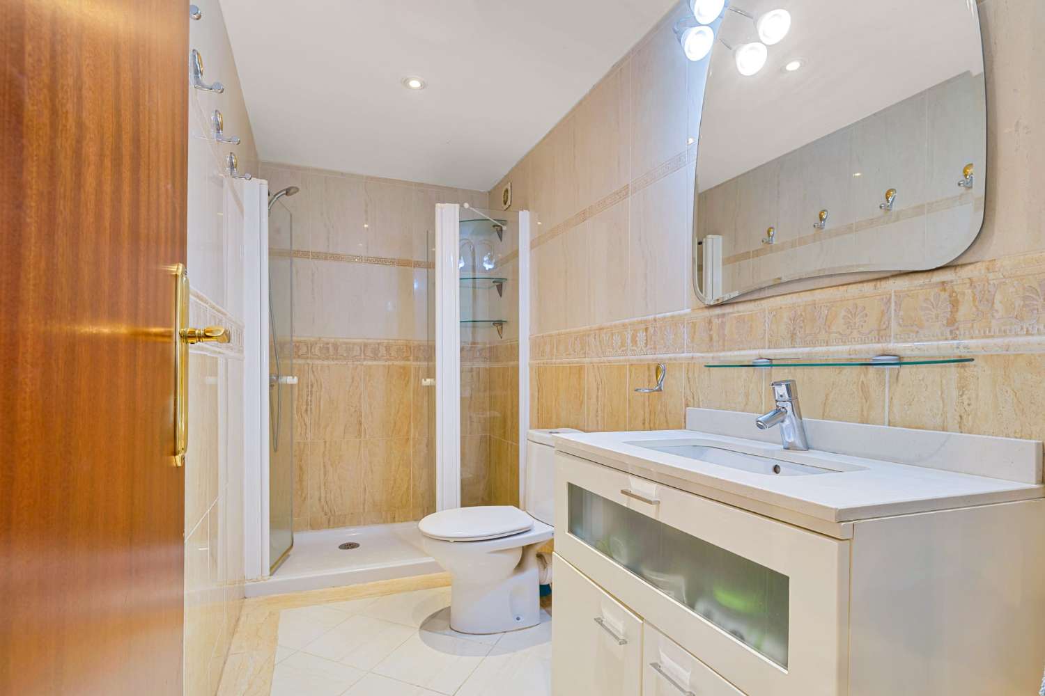 Piso en primera línea en Los Boliches