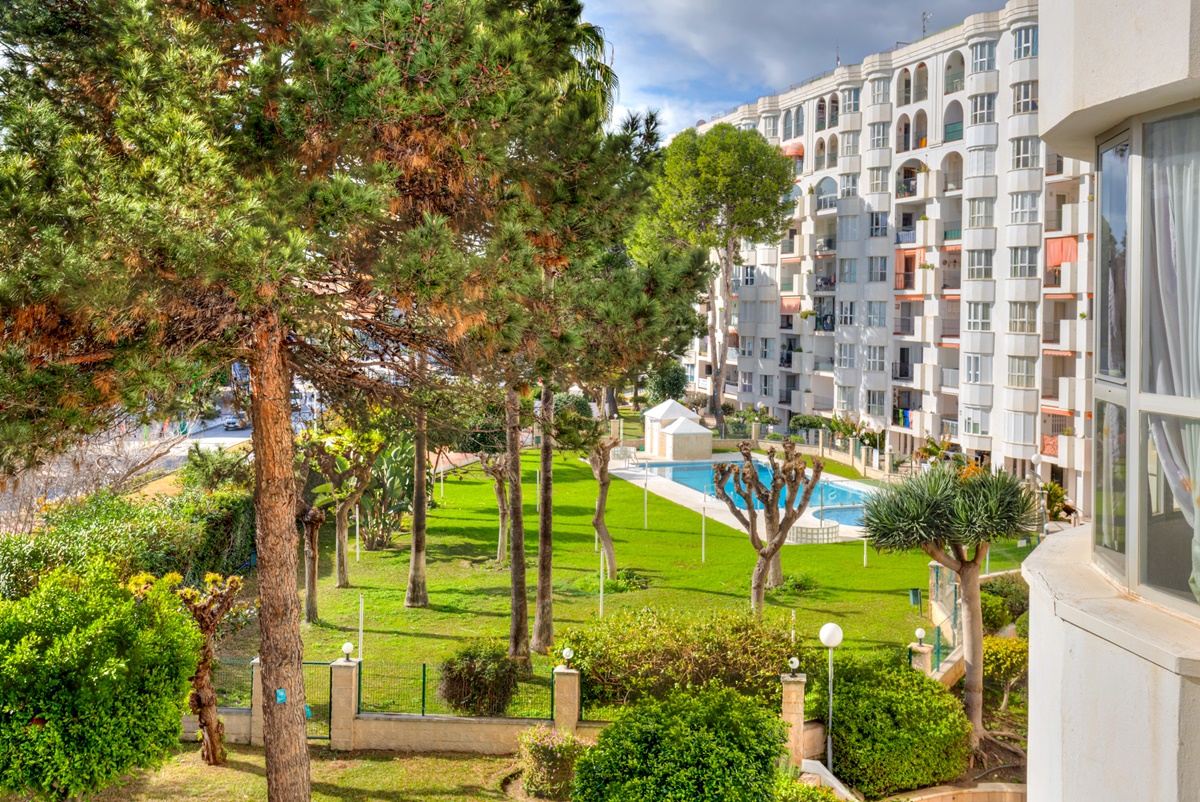 Apartamento cerca de la playa con vistas al mar
