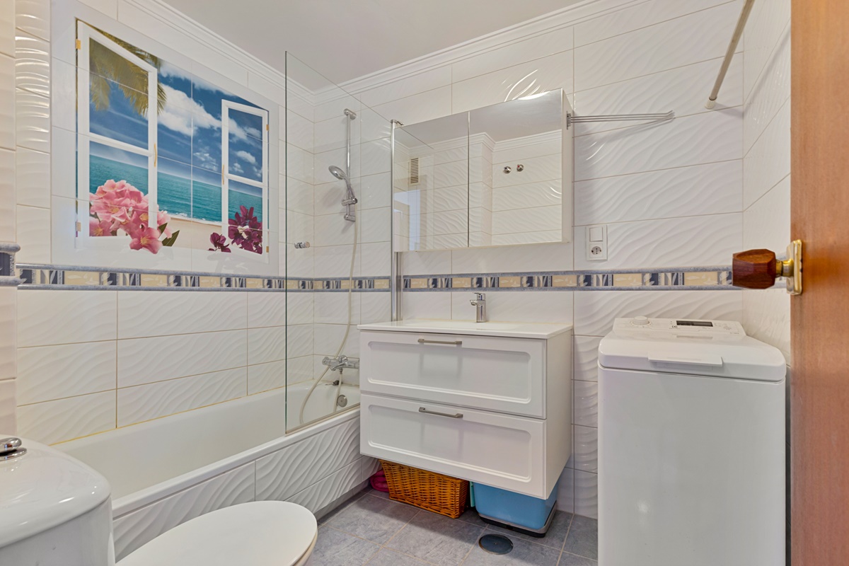 Apartamento cerca de la playa con vistas al mar