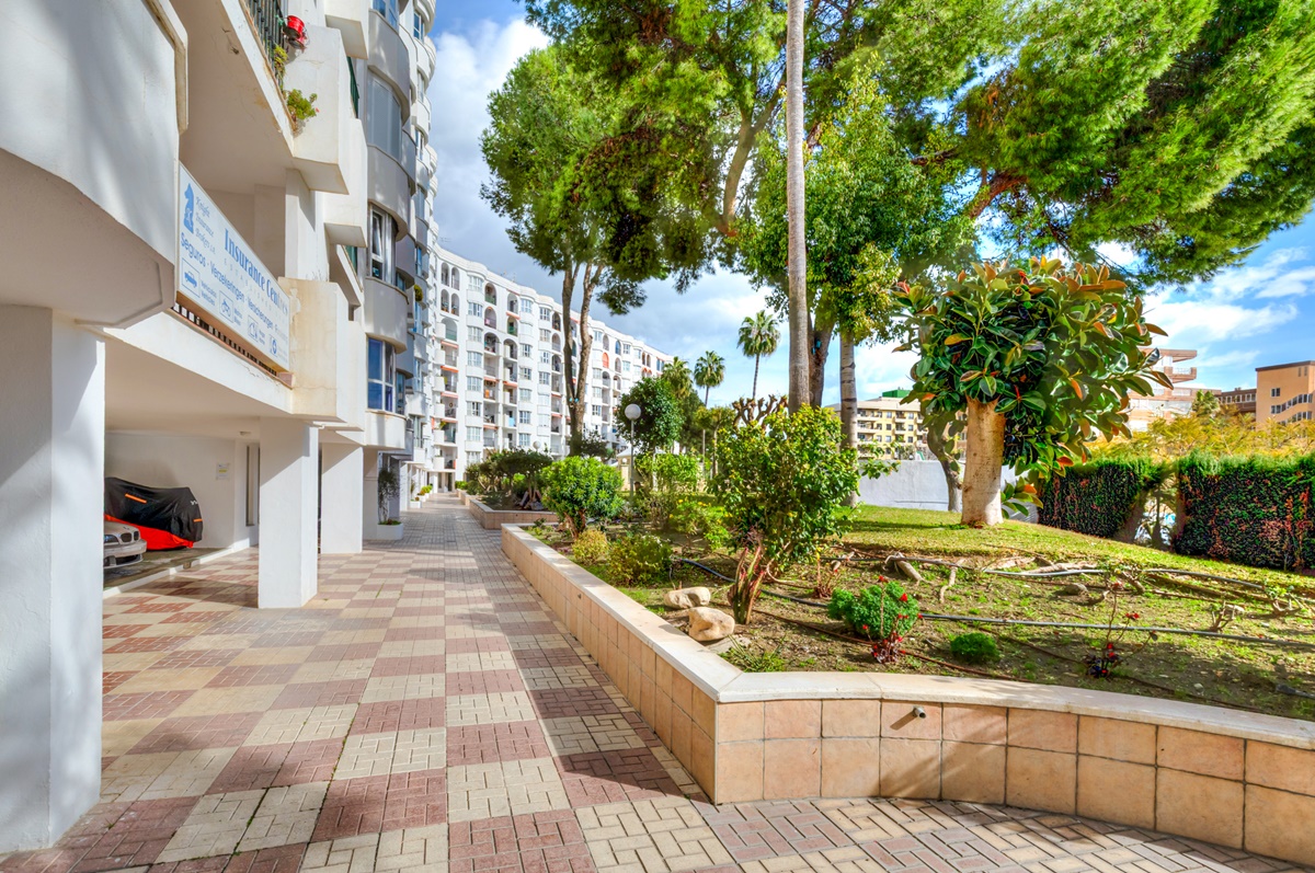 Apartamento cerca de la playa con vistas al mar