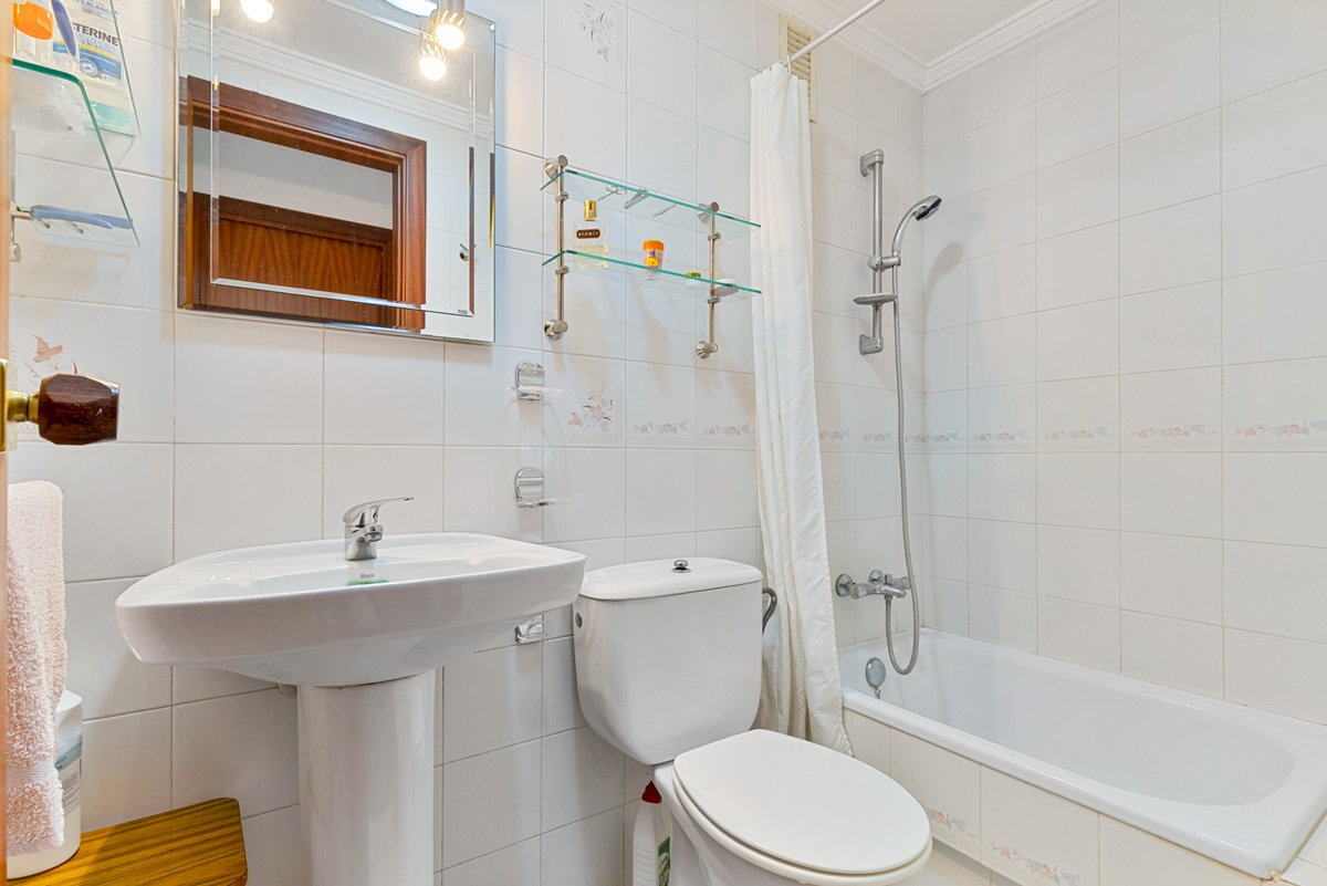 Apartamento cerca de la playa con vistas al mar