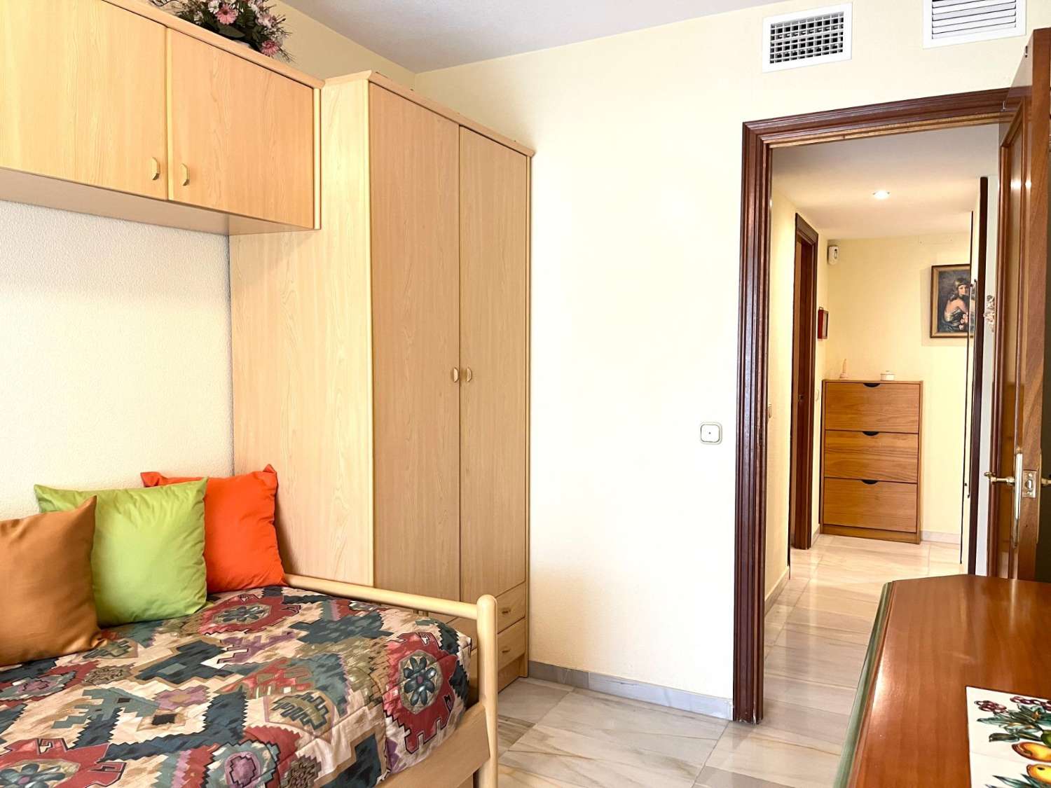 Amplio Piso en Residencial Detelina, a solo 300 mts de la playa