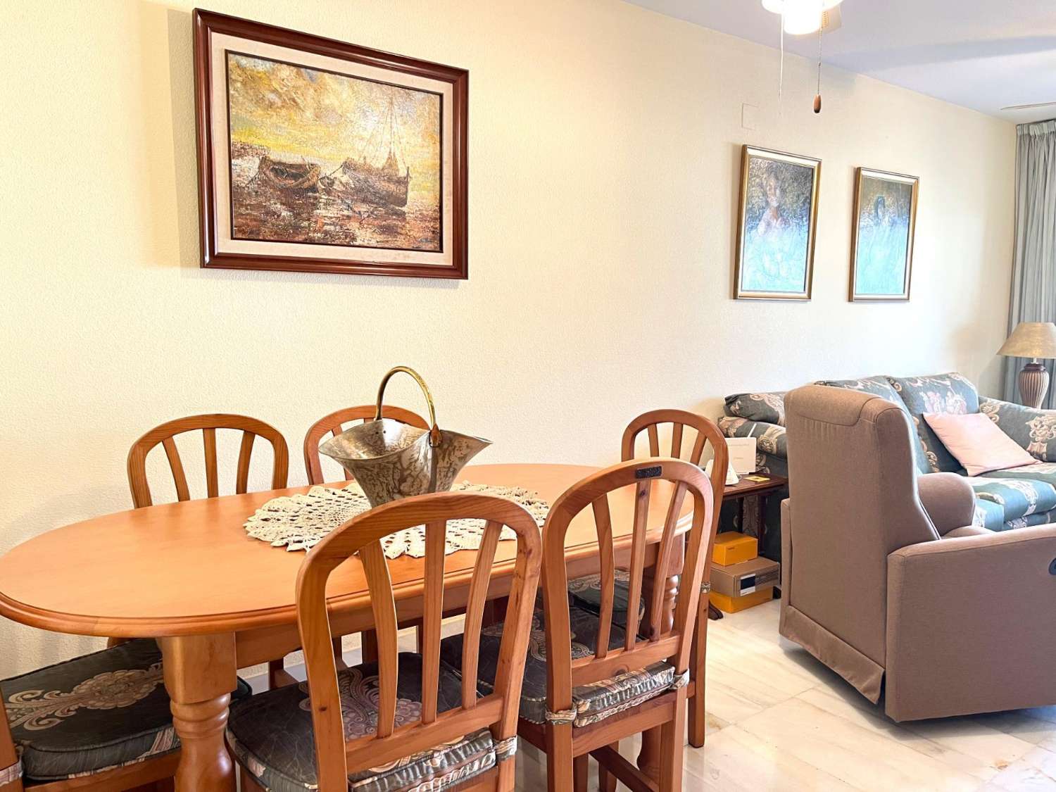 Amplio Piso en Residencial Detelina, a solo 300 mts de la playa