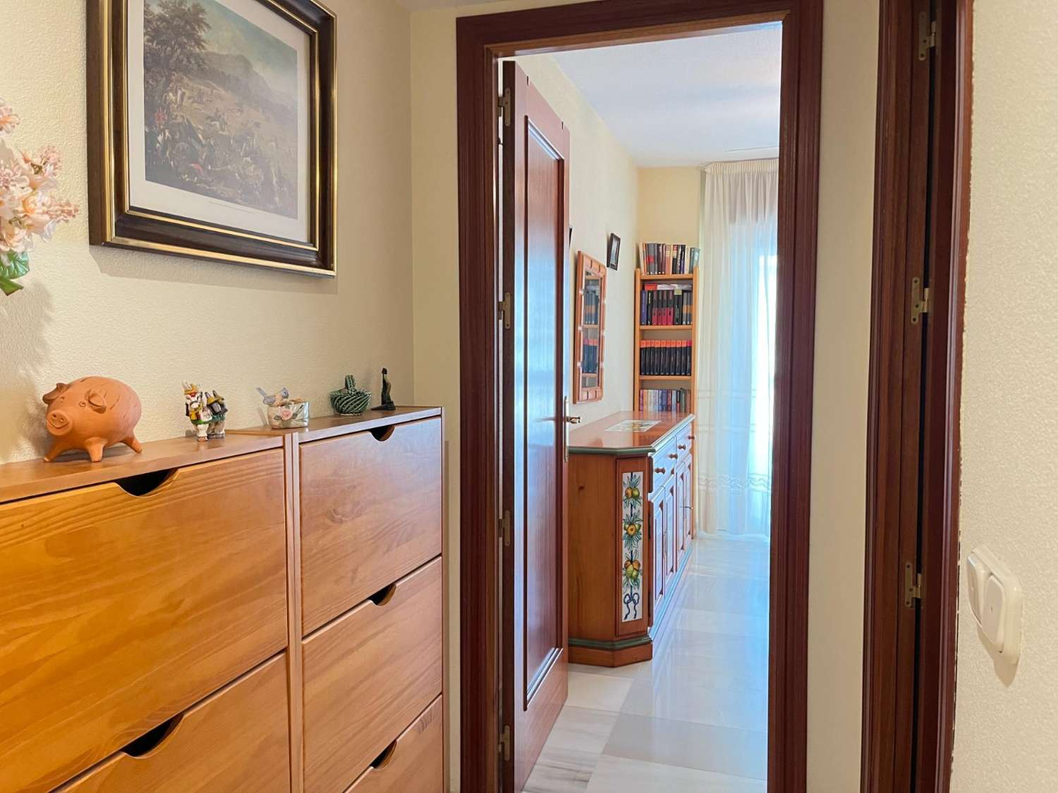 Amplio Piso en Residencial Detelina, a solo 300 mts de la playa