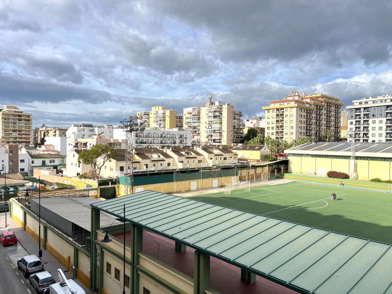 Amplio Piso en Residencial Detelina, a solo 300 mts de la playa