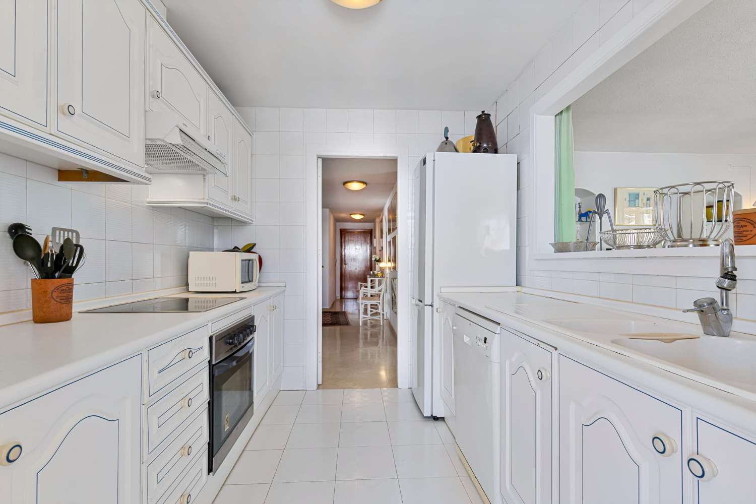 Amplio Piso situado en el Paseo Marítimo de Los Boliches