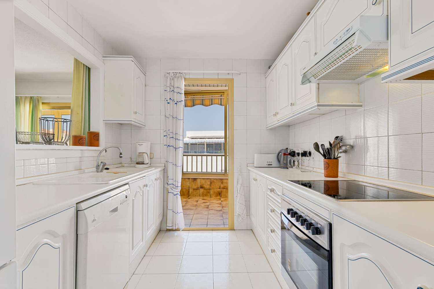 Amplio Piso situado en el Paseo Marítimo de Los Boliches