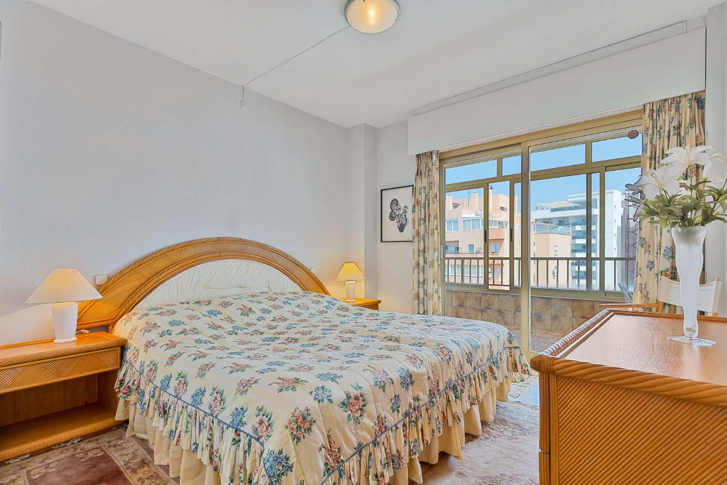 Amplio Piso situado en el Paseo Marítimo de Los Boliches