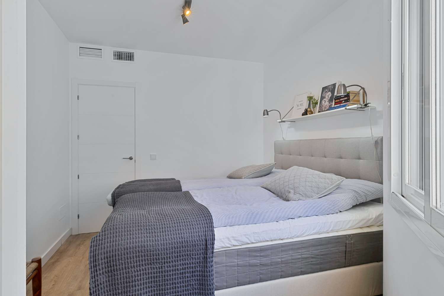 Ático moderno en segunda línea de playa